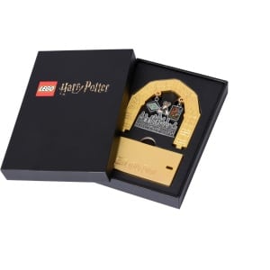 LEGO Hogsmeade Sign (5009867) box