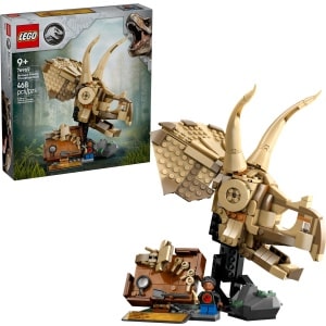 LEGO 76969 Jurassic World Dinosaur Fossils Triceratops Skull box and built set