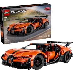 LEGO 42222 Technic Bugatti Chiron Pur Sport box and built set