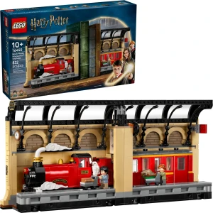 LEGO 76450 Harry Potter Book Nook: Hogwarts Express box and built set